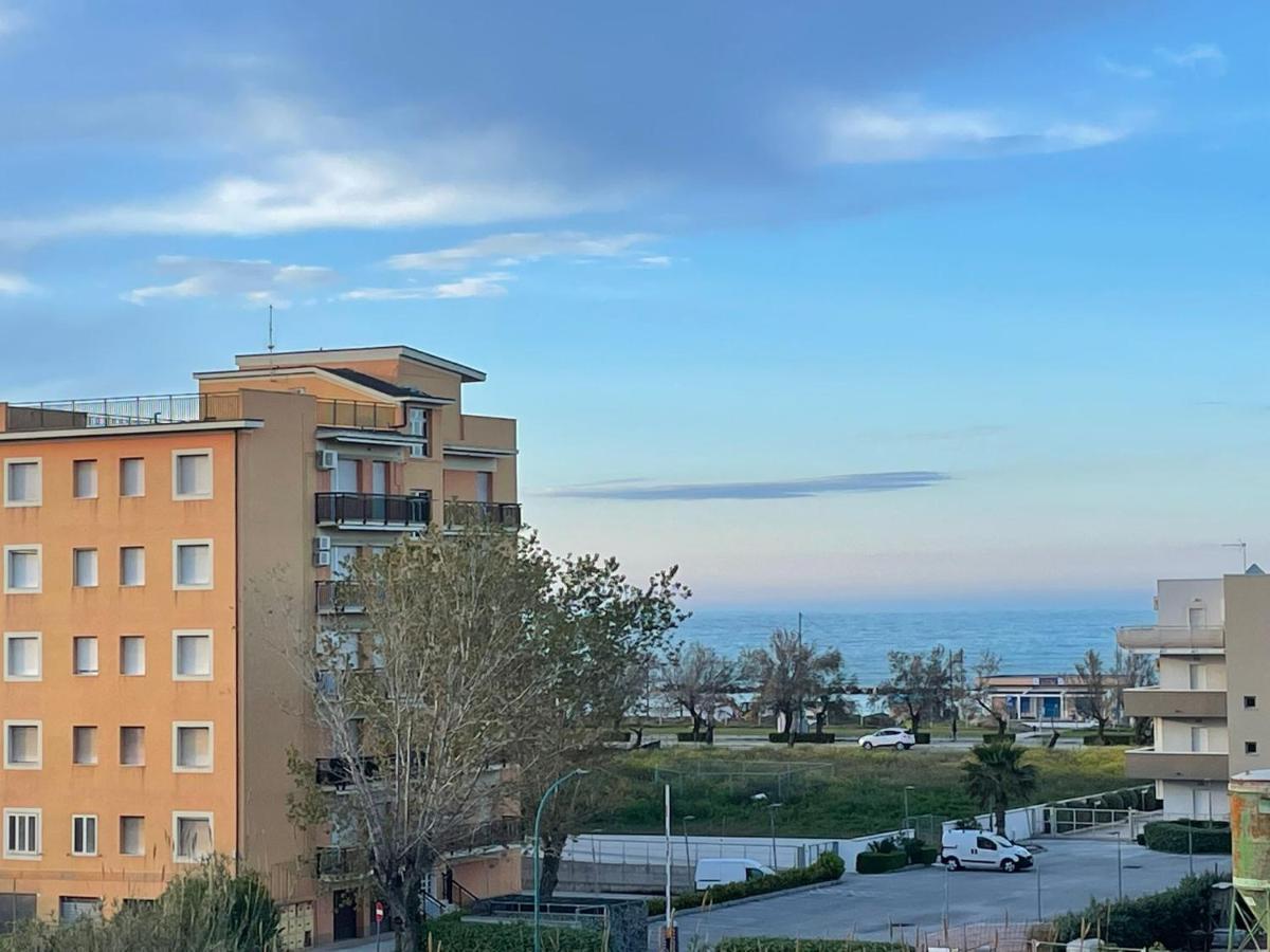 Apartamento Casa Joanna 'San Salvo Marina' Marina Di Montenero Exterior foto
